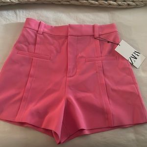 NWT Zara pleated shorts